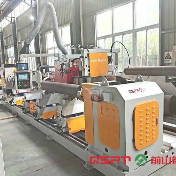 The cantilever type automatic pipe welding machine is used for welding main and auxiliary pipes in nuclear power plants and thermal power plants details Picture