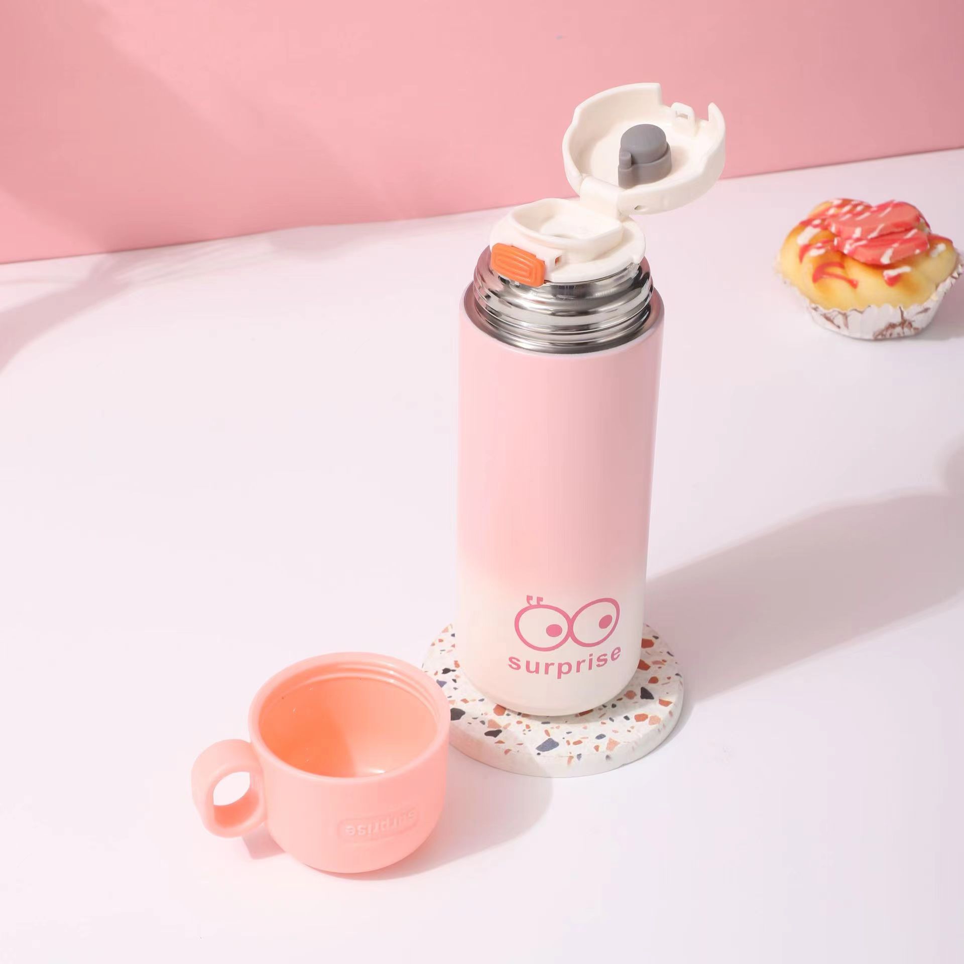 New 316 stainless steel insulated cup, outdoor portable hand-held ring bouncy cup, boys' and girls' students' cute children's cup Application Scenario