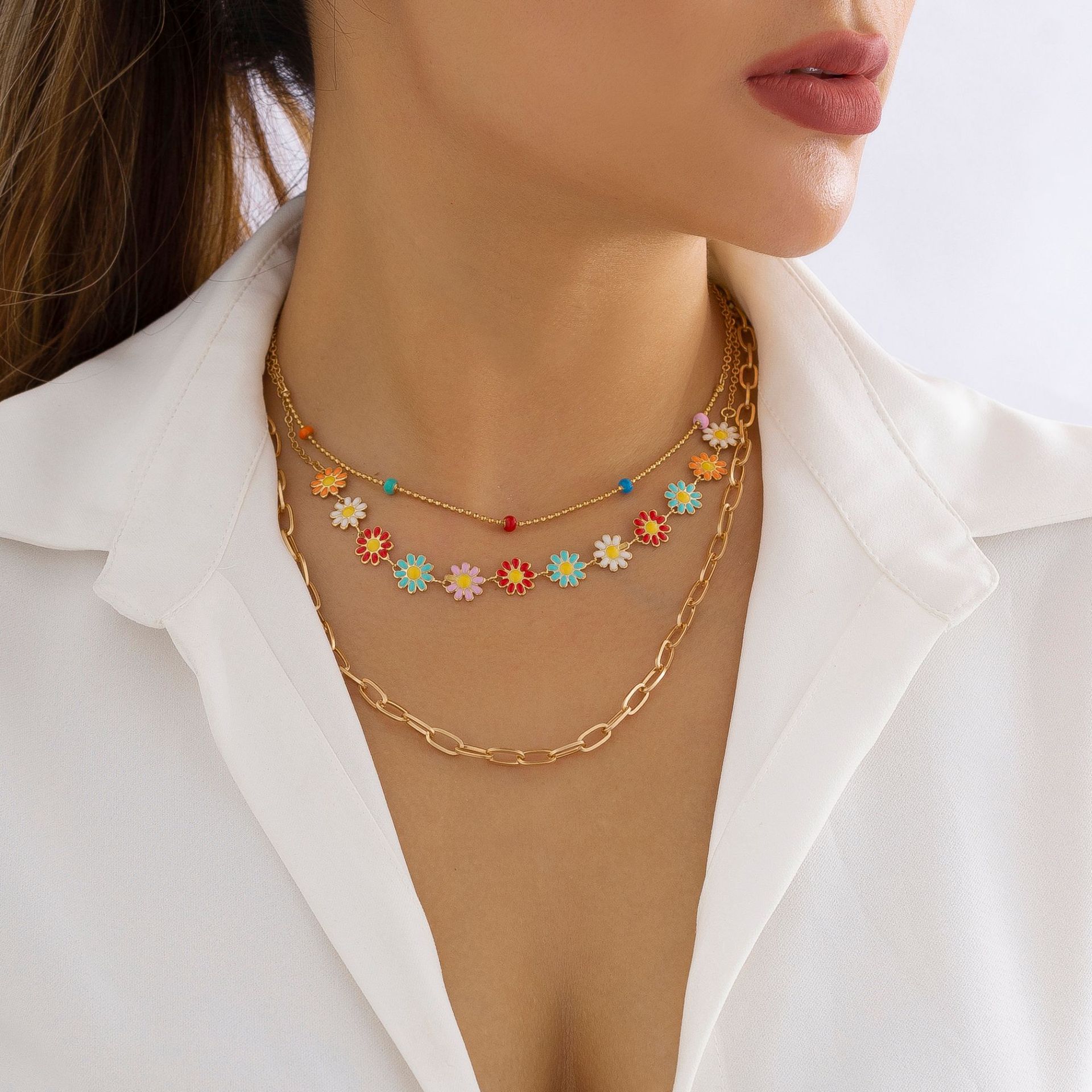 European and American cross-border accessories, retro and simple ethnic style, colorful Daisy necklaces, trendy hip-hop metal necklaces for women full figure