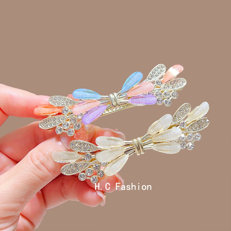 The 2025 new high-end crystal spring hair clip is elegant and feminine. It is a semi-coiled hair clip accessory for the back of the head Specification drawing