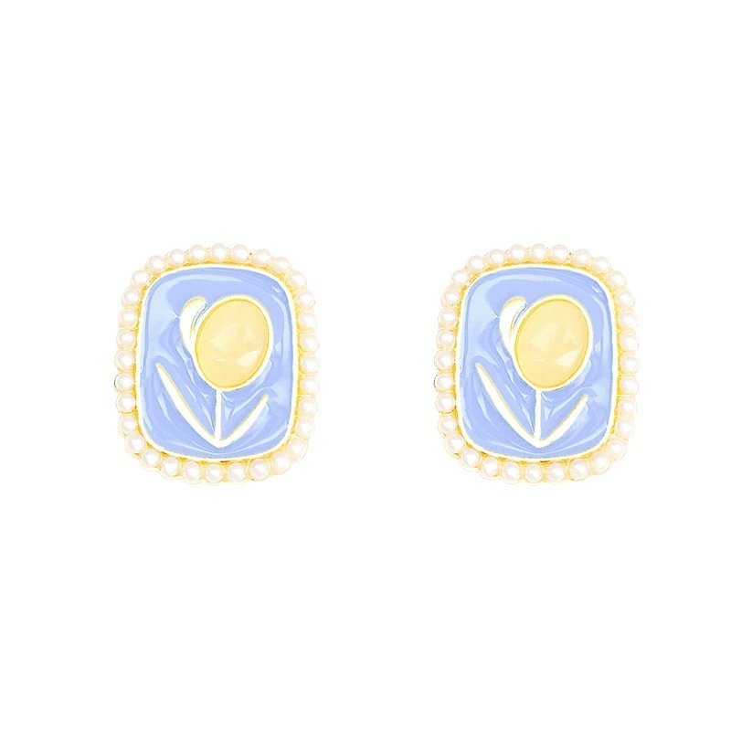 Tulip flower pearl earrings, women's retro enamel stud earrings, 2025 new style of fashionable, fresh and elegant earrings Item Picture