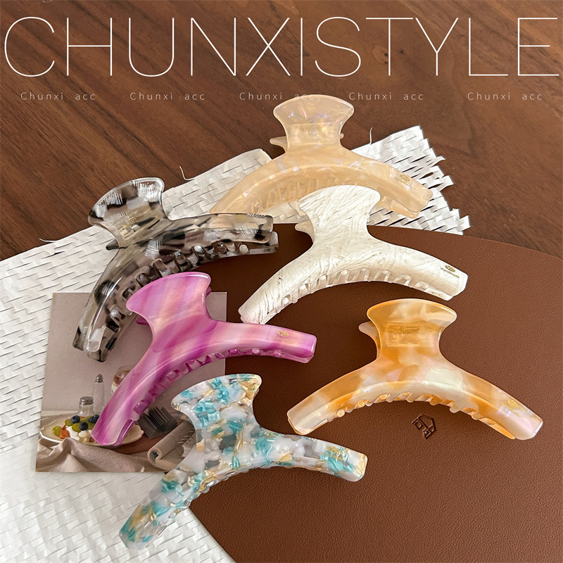 yd Korean acetic acid Shark Clip, france retro large scratch clip, high-end texture, back of the head hair clip details Picture