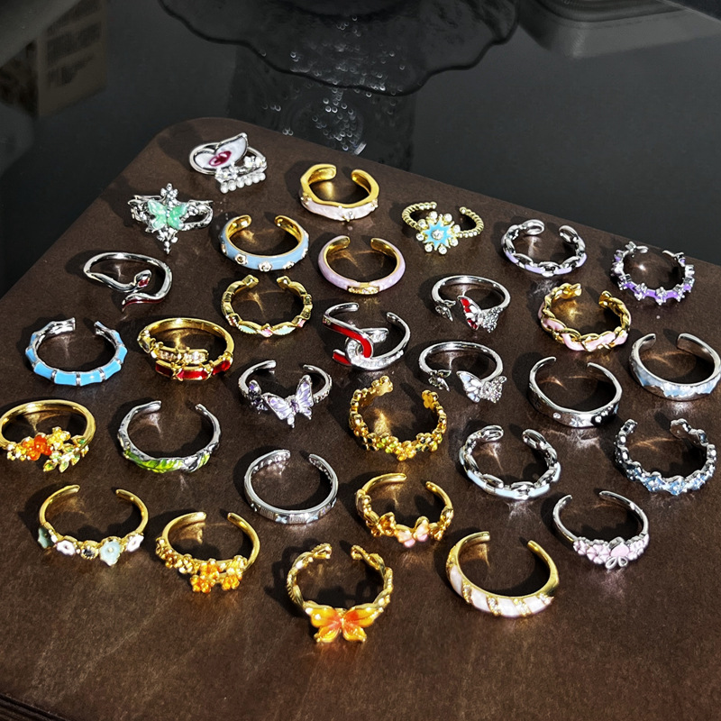Geometric enamel drop glaze exquisite and high-end snake-shaped butterfly opening ring, a fashionable ring with a light luxury and elegant touch for women details Picture