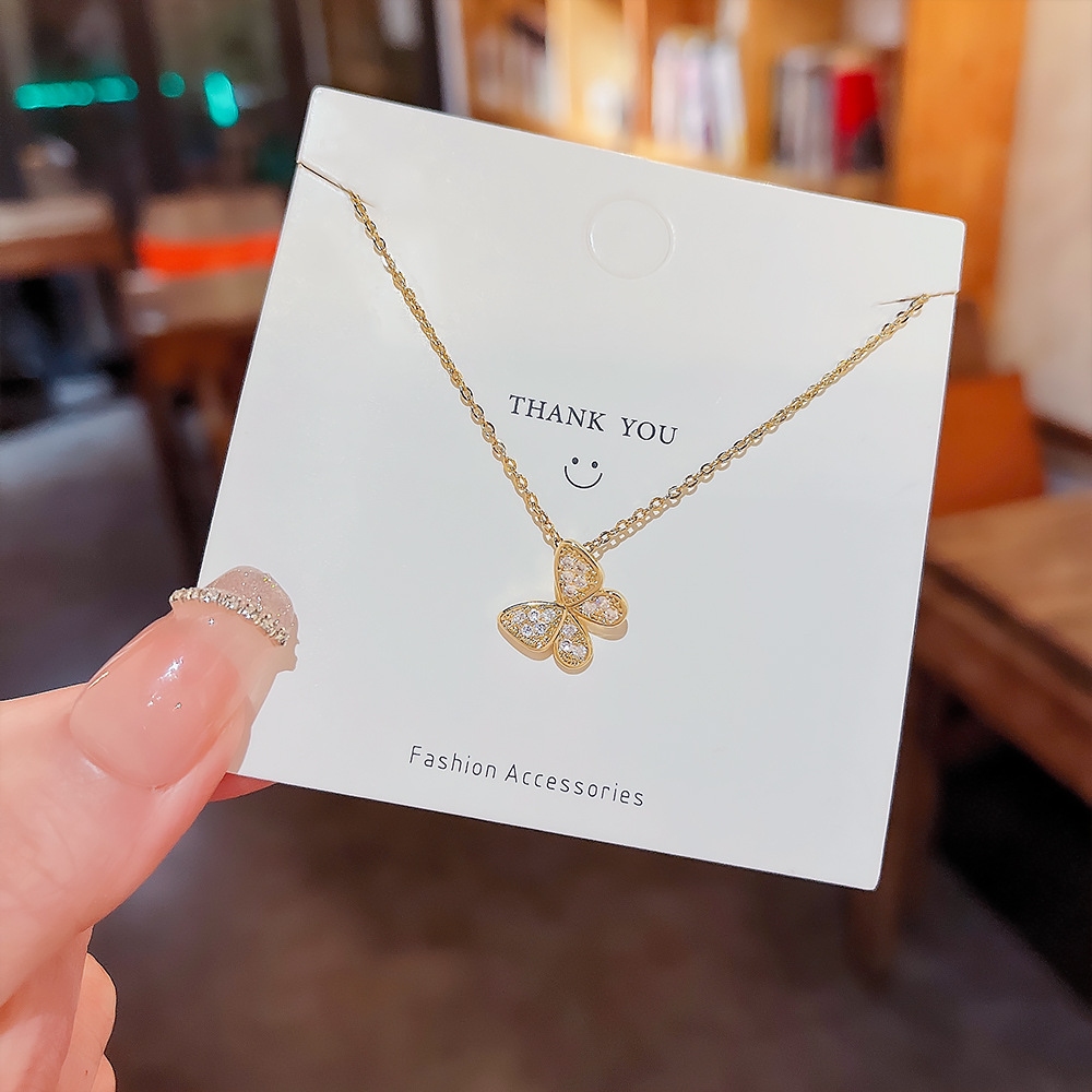 Student sweet butterfly pendant necklace, women's light luxury niche collarbone chain, 2024 new style collarbone chain accessory wholesale details Picture