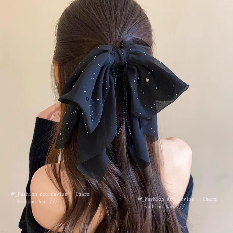 Korean-style multi-layer bow ponytail clip, starry sky pendant hair clip, half hair clip at the back of the head to show hair volume, shark clip Application Scenario
