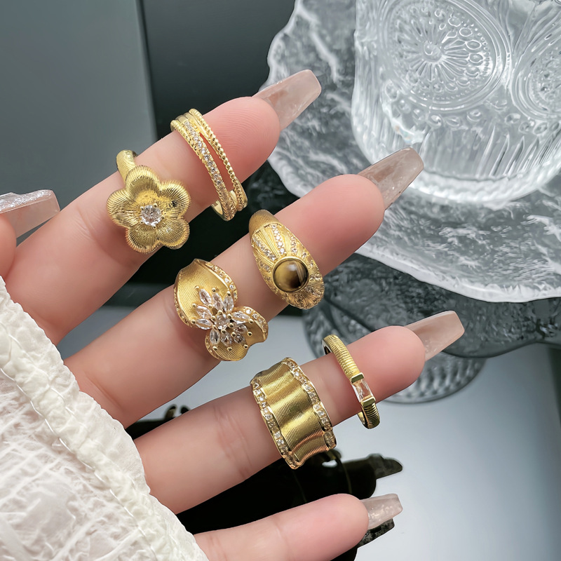 French light luxury retro court style brushed open ring, women's tiger's eye stone flower geometric fashionable and niche index finger ring details Picture