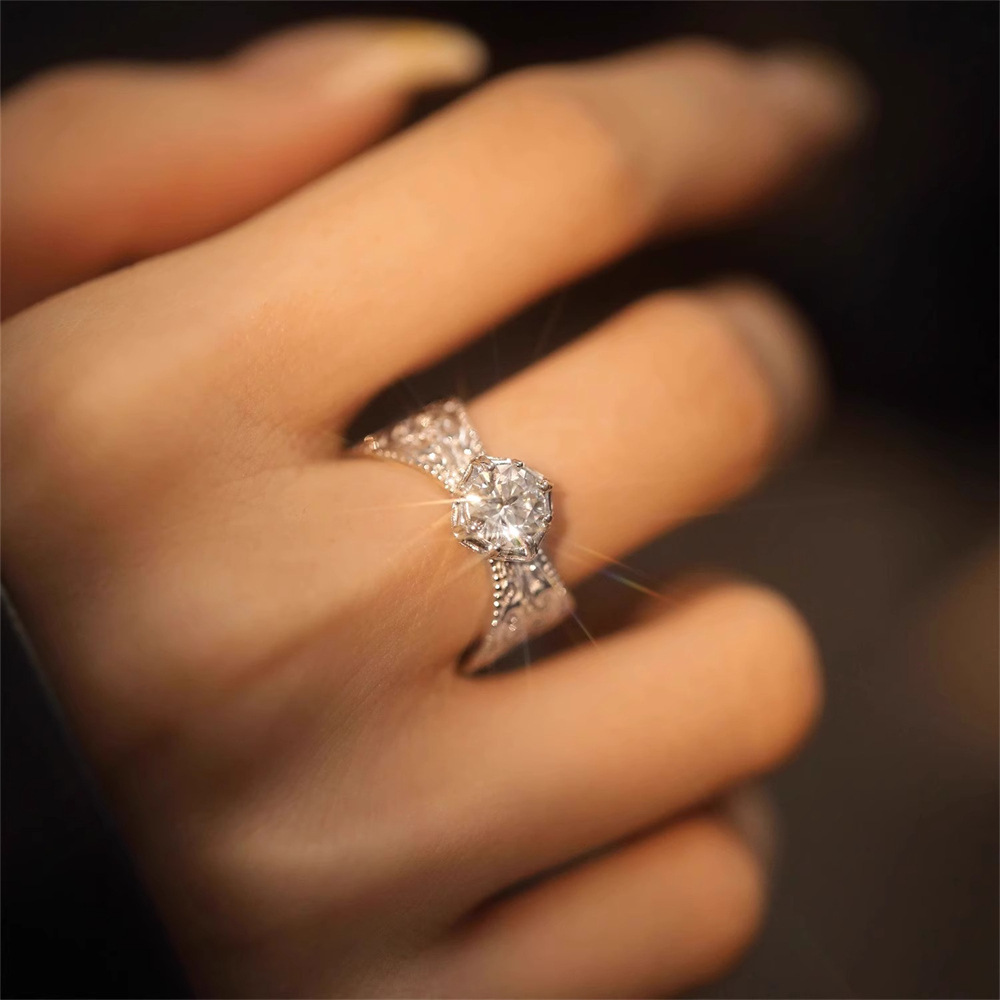 Diamond-encrusted ring for women, 925 sterling silver, niche design, light luxury and high-end feel, new 2024 open adjustable ring trend full figure