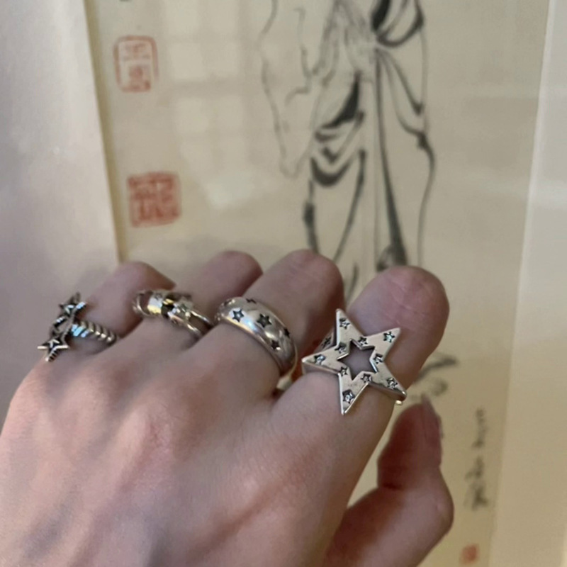 Korean retro, aged, niche and unique hollowed-out five-pointed star silver vintage ring for women on Instagram with adjustable opening details Picture