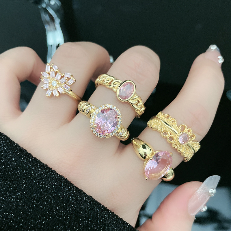French retro style, pink diamond, Hong Kong-style, niche open ring, women's Instagram, cold style, high-end sense, layered food ring full figure