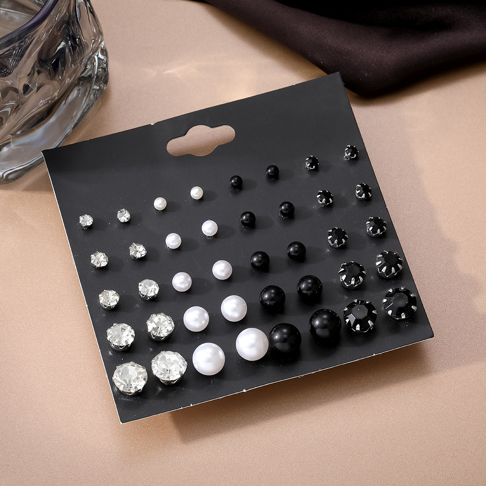 Cross-border 20-pair sets of stud earrings from Europe and America are fashionable for commuting. Large and small pearl and diamond-encrusted stud earrings are popular for wholesale Application Scenario