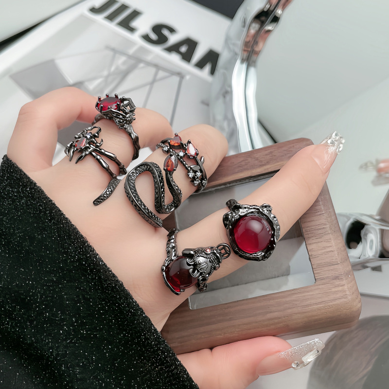 Cross-border European and American dark style snake-shaped spider alien punk open ring, unique female hip-hop niche design ring Specification drawing