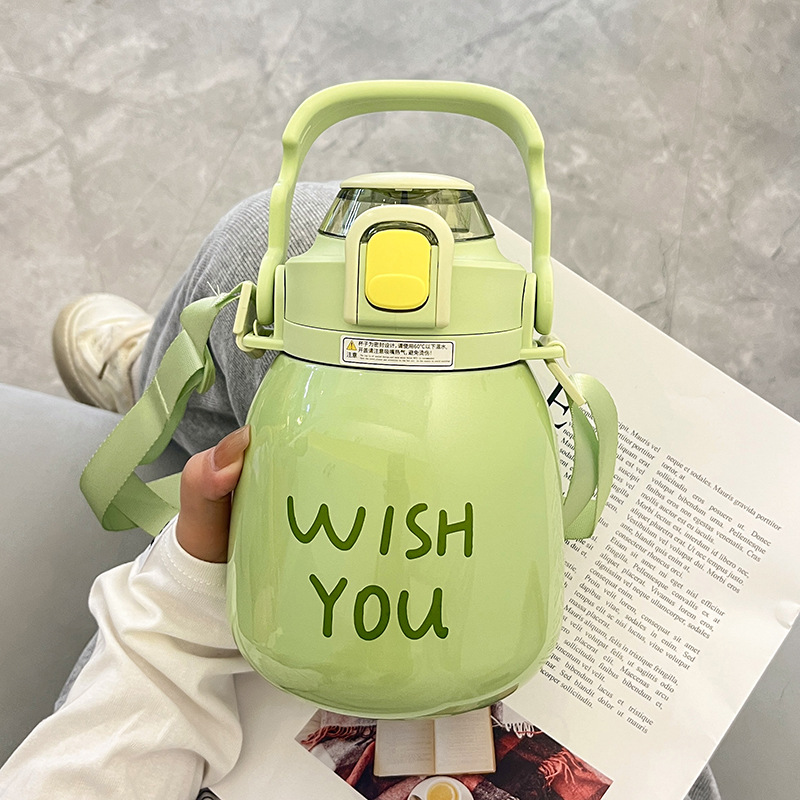 Large-bellied cup, popular online celebrity, high appearance level, insulated cup with straw, outdoor portable stainless steel water bottle, large-capacity water cup manufacturer Application Scenario