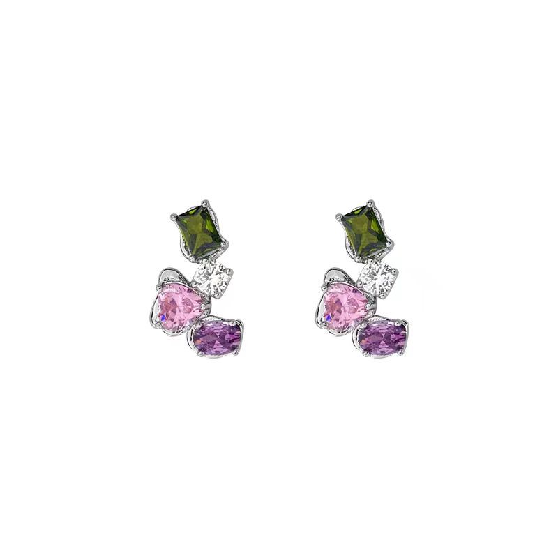 Barbie is Q! Geometric micro-inlaid zirconium stud earrings with a light luxury and high-end feel, unique earrings, a new bestseller for women in 2025 Application Scenario