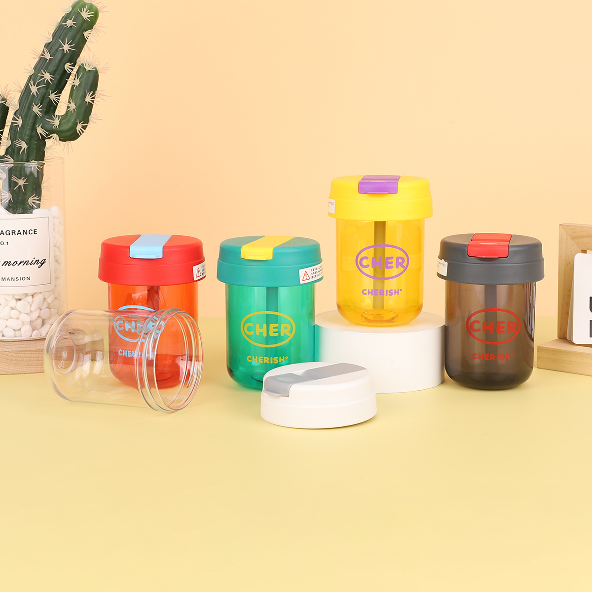 Summer new plastic cups with high appearance level, solid-color tonnage cups, creative mini pocket cups, outdoor portable double-drinking cups full figure