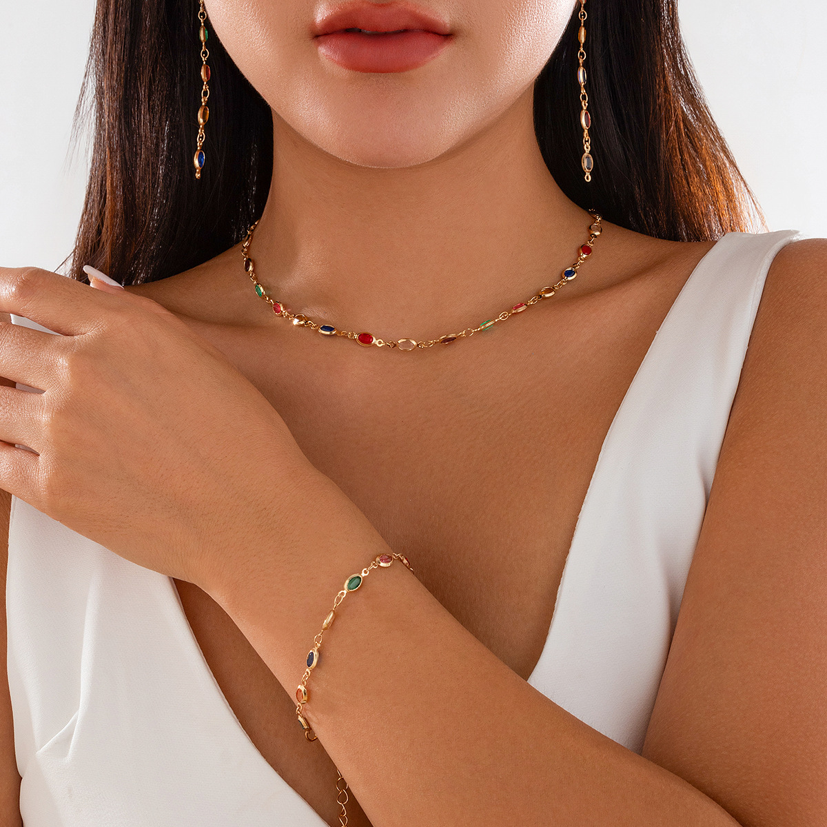 European and American cross-border jewelry, fashionable color crystal chain necklace, light luxury style, handcrafted beaded collarbone chain set details Picture