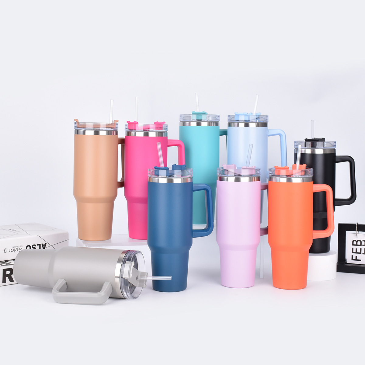 The cross-border generation 40oz car cup is a large-capacity double-layer vacuum insulated cup that can be carried outdoors with a straw handle details Picture