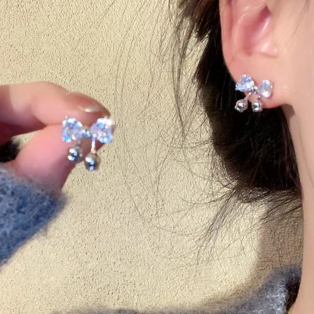 "Bang bang jump!" Gentle and refined, niche zircon bow stud earrings, 2025 new style earrings, light luxury earrings for women full figure