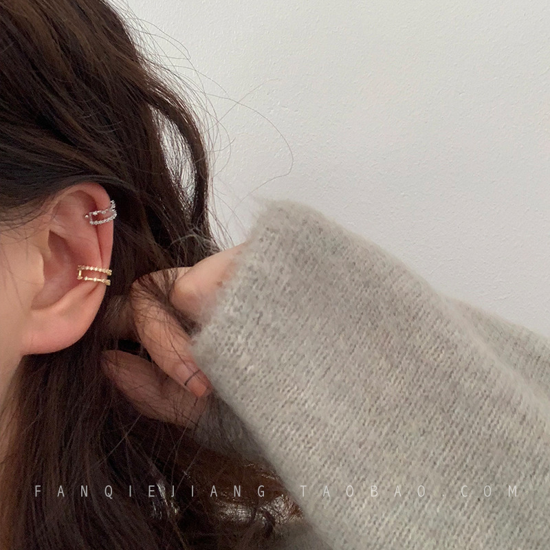 The high-end and ins-style exquisite zirconium diamond ear bone clips from Dongdaemun, South Korea, are ethereal and forest-like, super ethereal ear clips for women without ear piercings Application Scenario