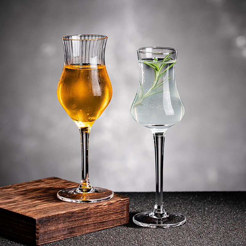 Creative whisky tasting cup, hotel commercial high appearance level tall cocktail cup, light luxury high-end spirits aroma cup details Picture