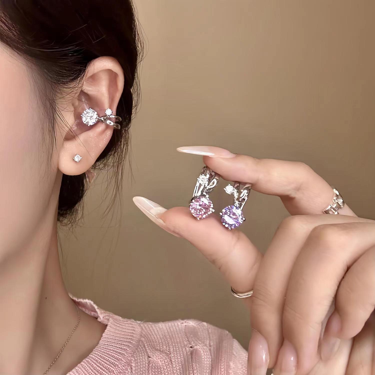 Small light bulb ear bone clips, no ear piercings, wearable zircon earrings, a high-end feminine touch, light luxury, and a hot girl's ear clip earrings accessory Specification drawing