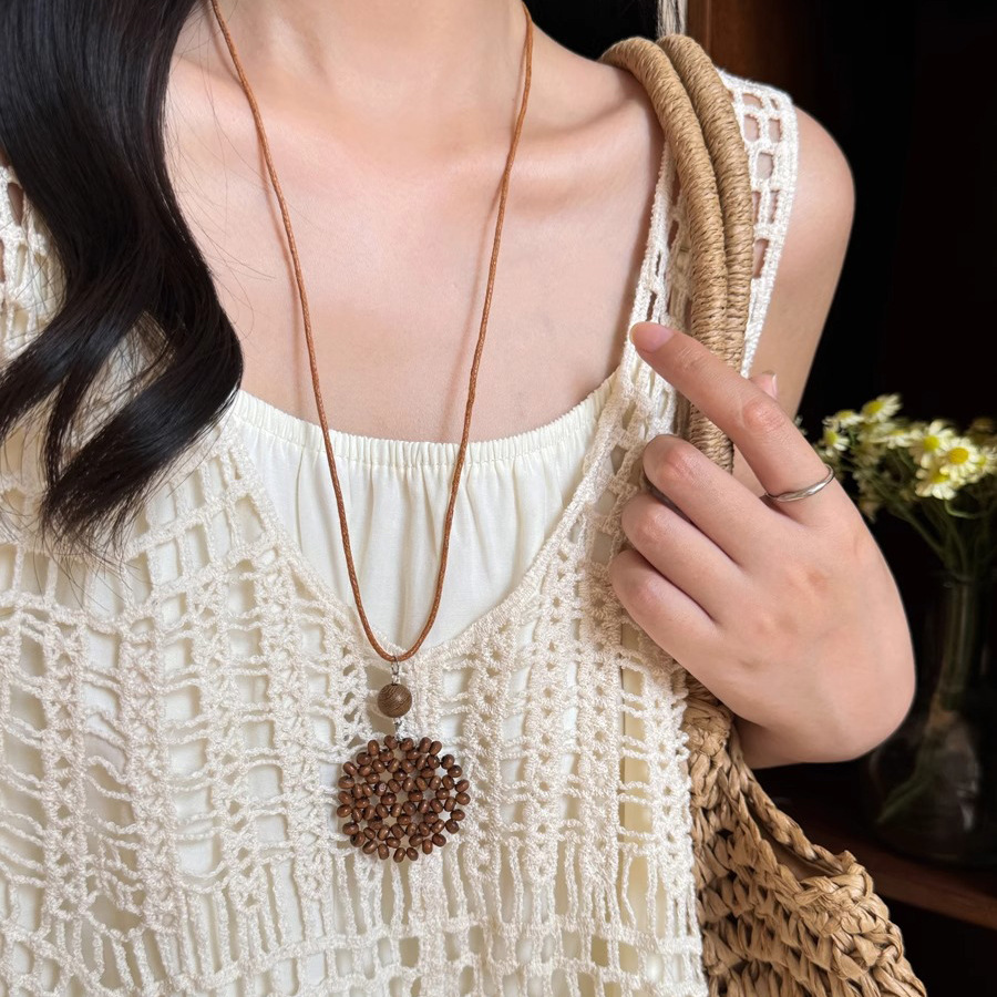Bohemian ethnic style heart moon woven necklace, women's summer long neck-hanging hoodie chain pendant accessory Specification drawing