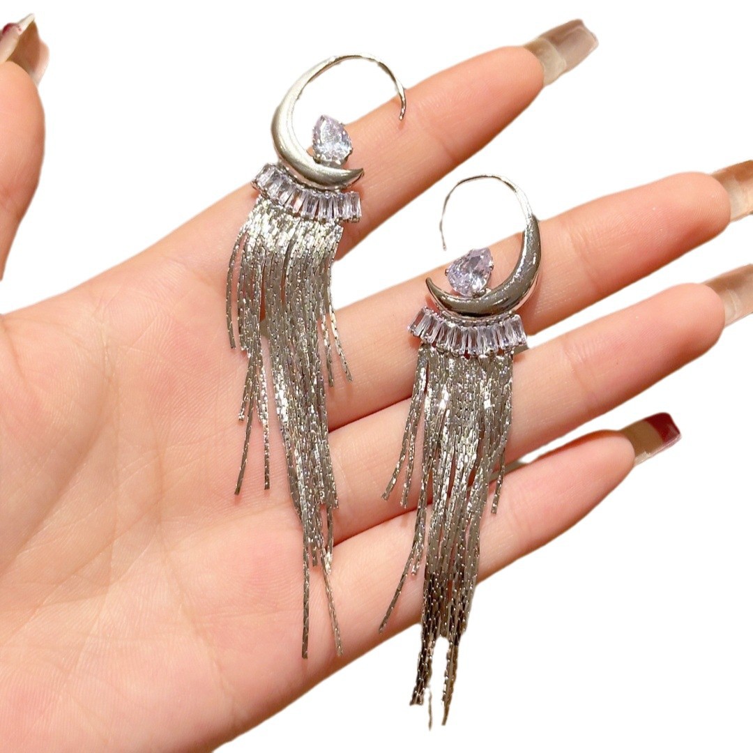 2025 New style light luxury high-end long tassel earrings, feminine, fashionable, face-slimming earrings and earrings 925 Item Picture