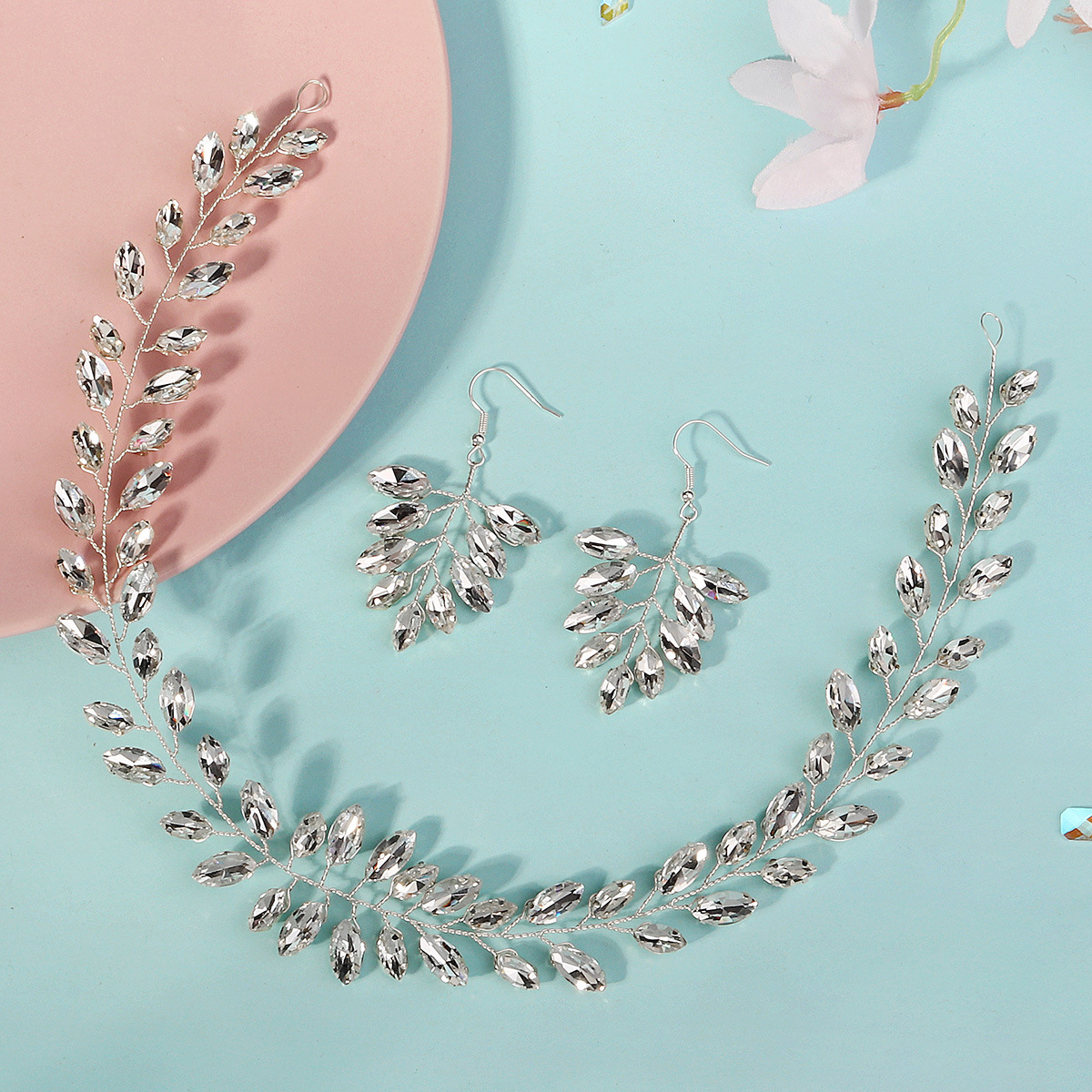 European and American cross-border bride water diamond hair band, earrings, accessories, forest-style wedding dress, hair accessories, earrings, handcrafted crystal hair chain set Specification drawing
