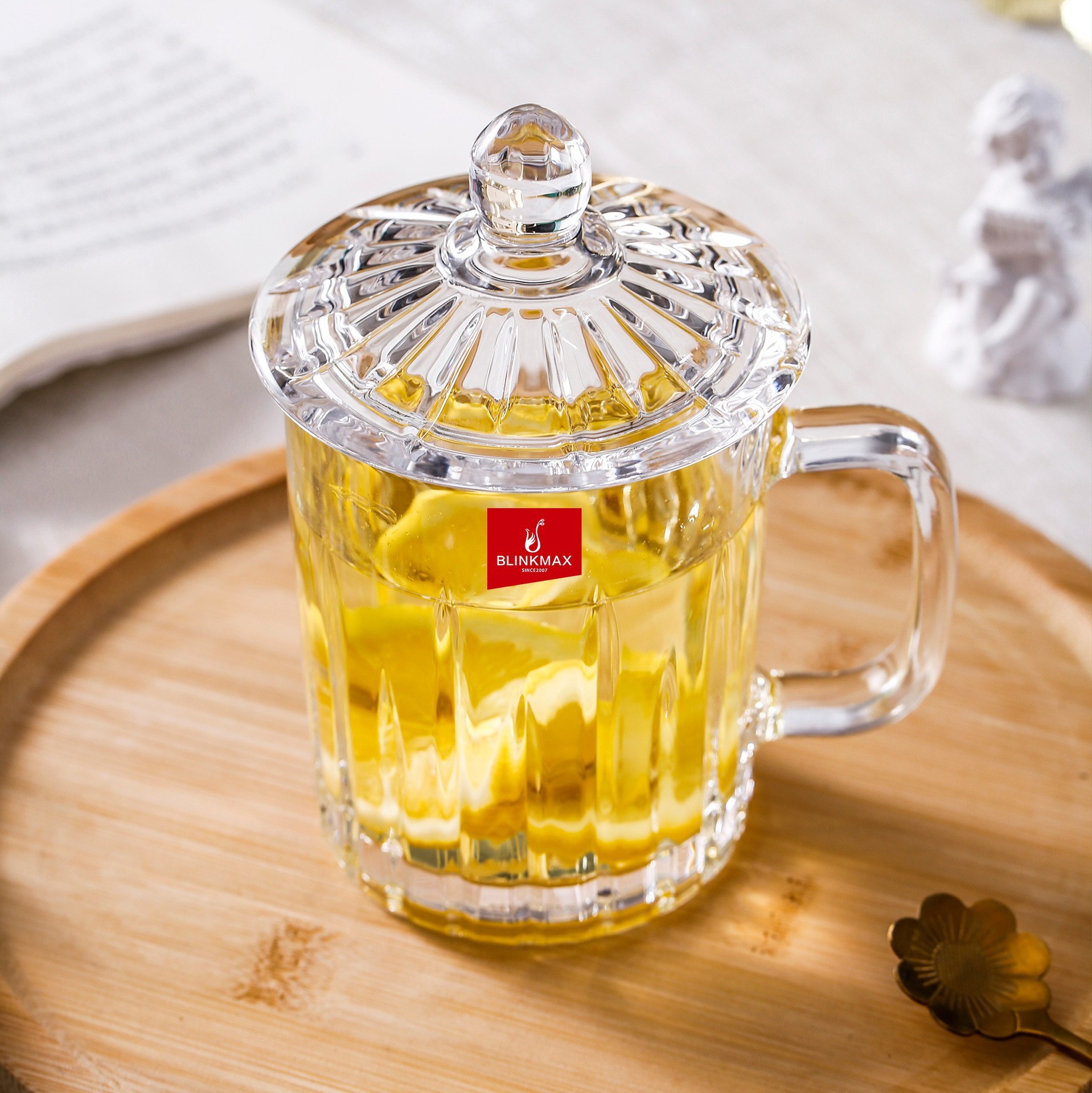 Household glass cups, office and meeting water cups, tea drinking cups, large-capacity multi-functional glass cups with LIDS Specification drawing