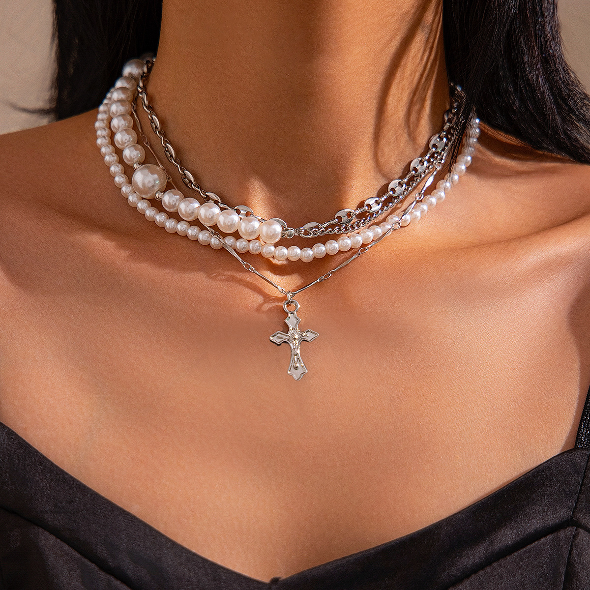 European and American cross-border jewelry punk style geometric pearl beaded necklace, personalized cross multi-layer alloy collarbone chain details Picture