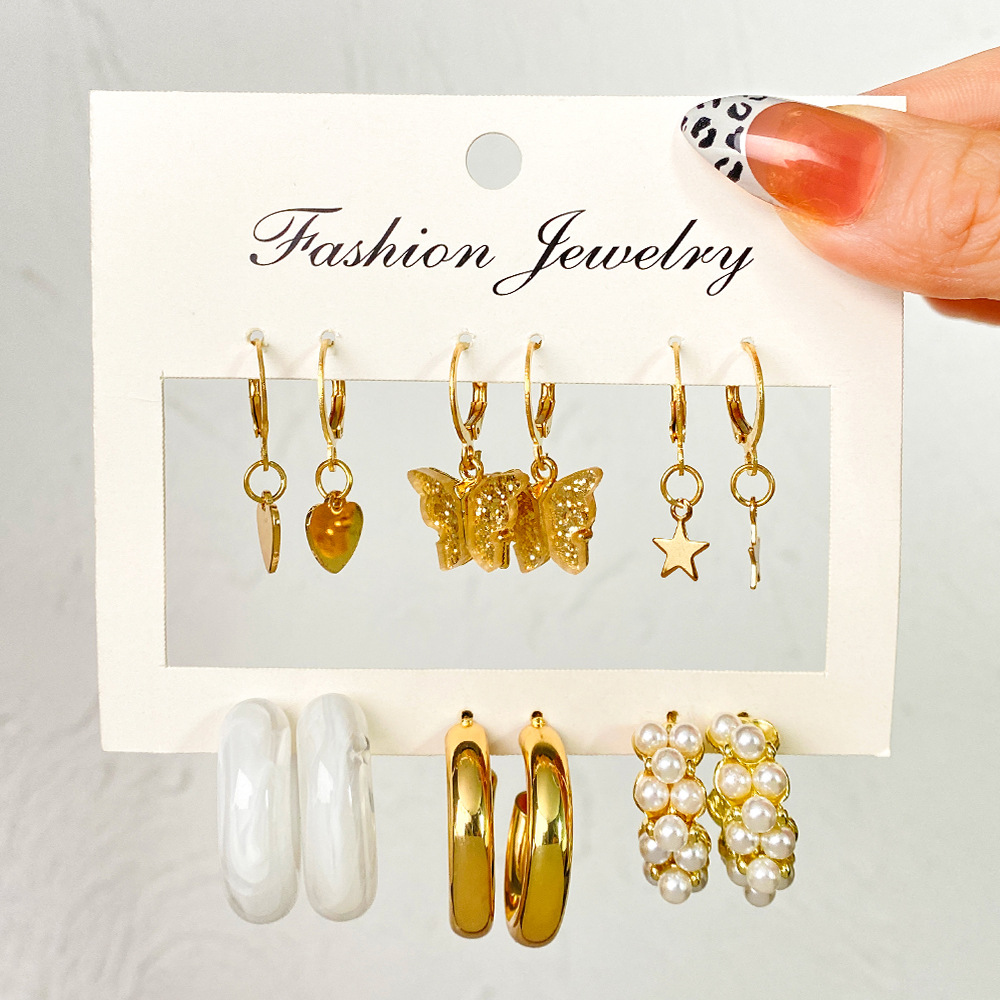 New European and American resin butterfly pendant circle earrings set, creative and simple pearl stud earrings 5-piece set full figure