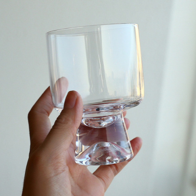 Ins-style glass tall wine glasses, juice cups, curvy creative dessert cups, coffee cups, diy ice cream colorful cups full figure