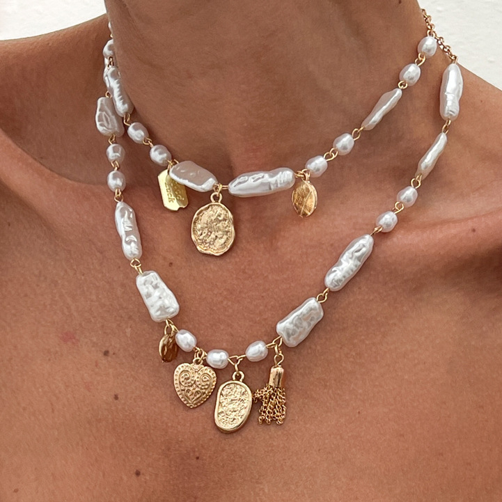 European and American cross-border jewelry design sense, irregular-shaped pearl cross chain necklace, layered heart-shaped metal pendant necklace for women full figure