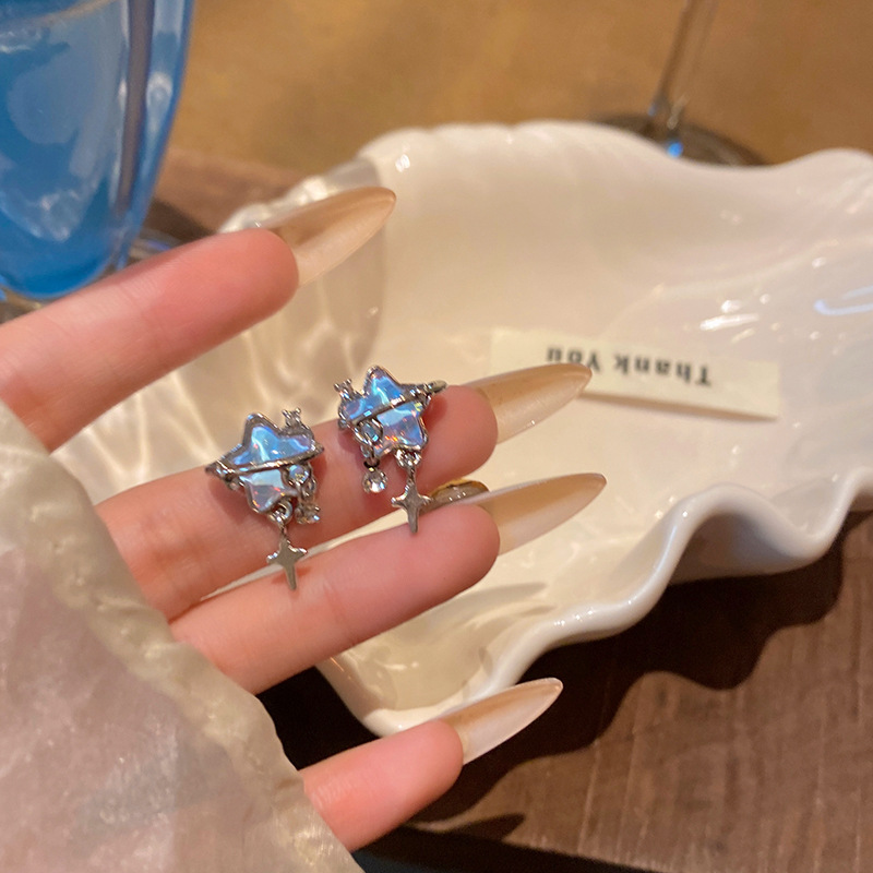 Korean-style blue star stud earrings for women, a new 2024 high-end tassel earring, a sweet and elegant internet-famous ear accessory full figure