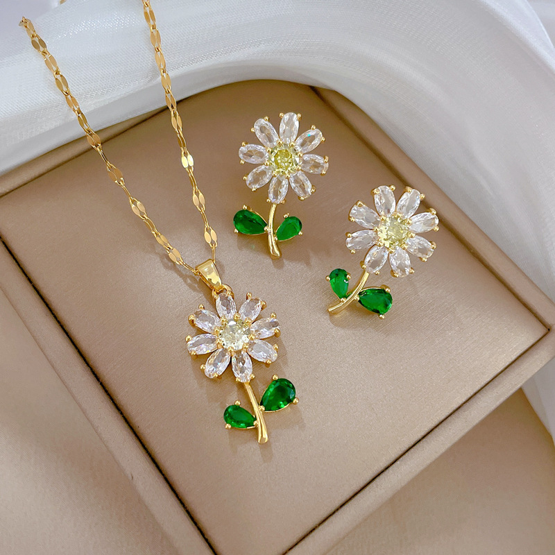 【 Titanium Steel 】 Green Leaf Flower Necklace Earrings Set, Light Luxury, slightly inlaid, personalized and elegant Banquet earrings and Necklaces combination full figure