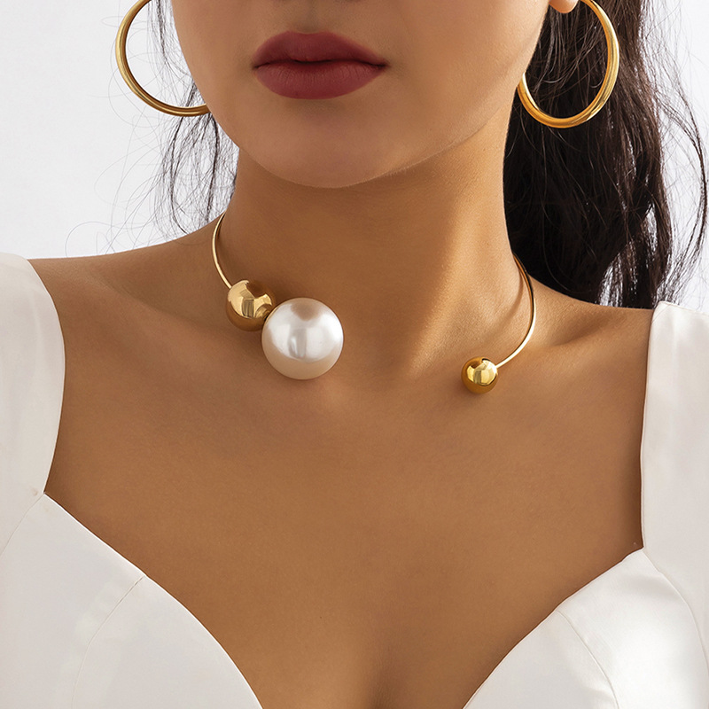 European and American cross-border jewelry: Simple and individual, asymmetrical geometric round bead necklaces, niche design sense, open necklaces for women Specification drawing
