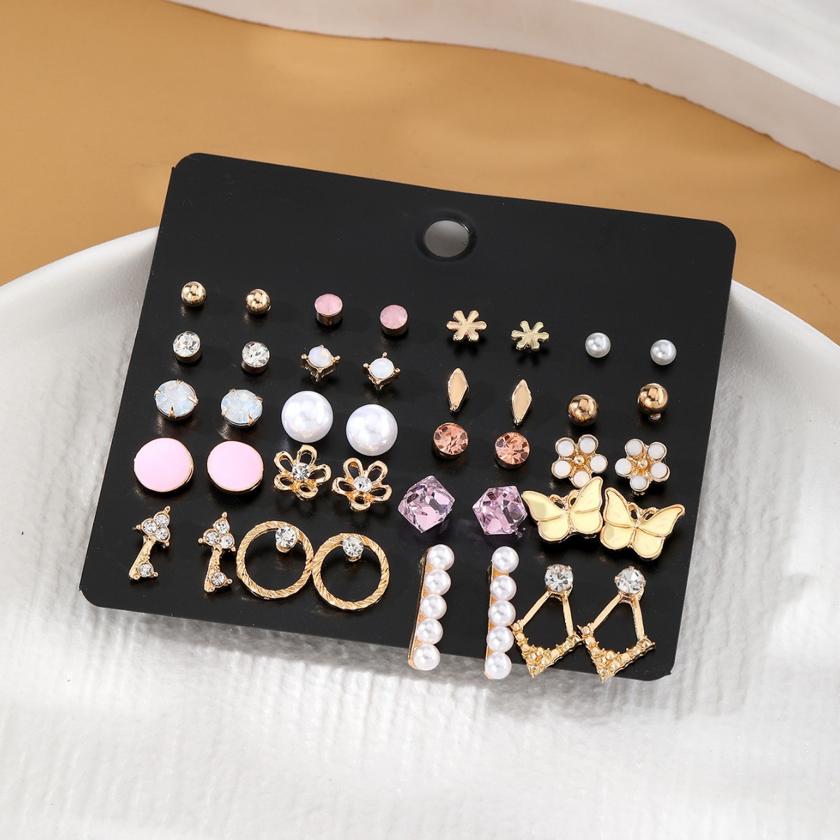 Korean style Trend 20 pairs of Different combinations Set Korean Style Instagram Style earrings, high-quality earrings and stud earrings wholesale Application Scenario