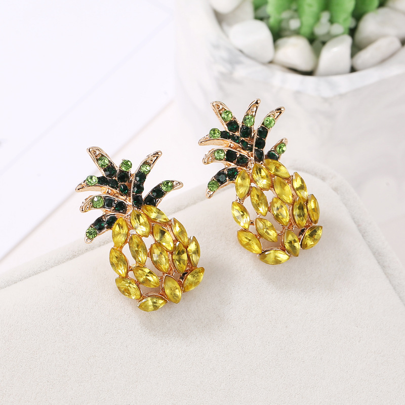 New cross-border sweet pineapple stud earrings, personalized diamond-encrusted creative earrings in a trendy style, factory direct sales, one-piece consignment details Picture