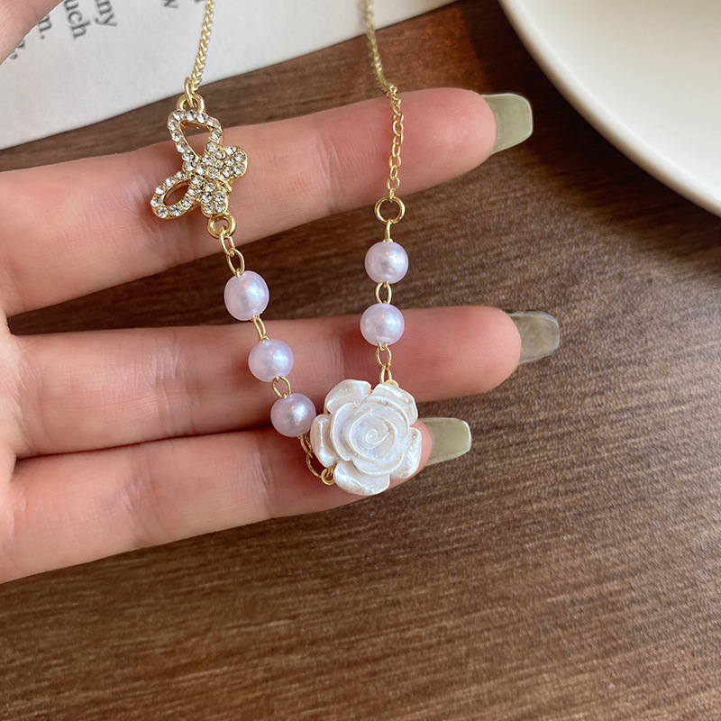 Retro and ethereal rose necklace, summer new Instagram niche butterfly pearl collarbone chain, choker women's necklace Specification drawing