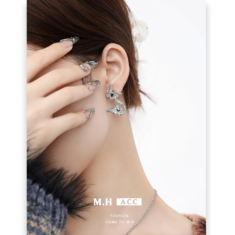 Obsidian butterfly earrings, tassels, high-end style, original cold style earrings, women's fashionable and exquisite stud earrings wholesale details Picture