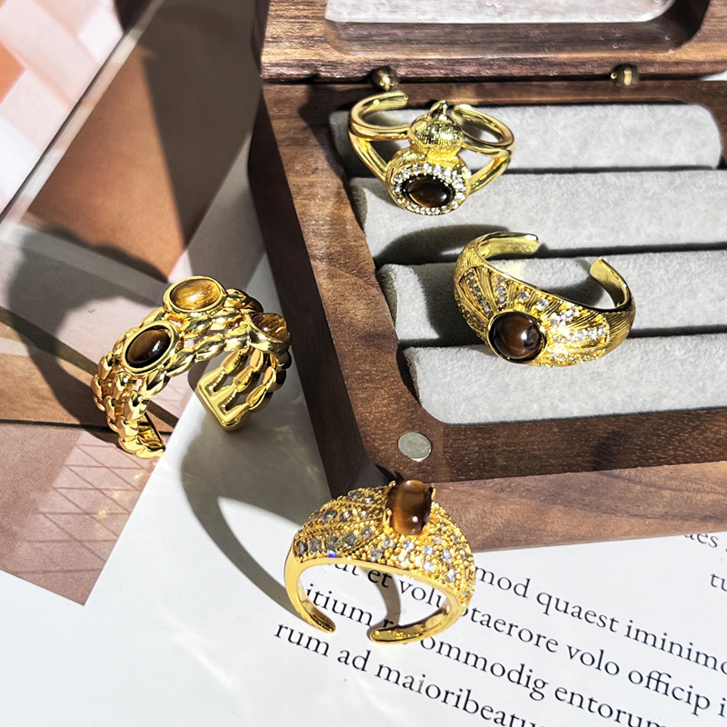 The mid-style brushed tiger's eye stone ring for women features a light luxury and niche design. The retro gourd is exquisite and versatile, making it a trendy index finger ring Specification drawing