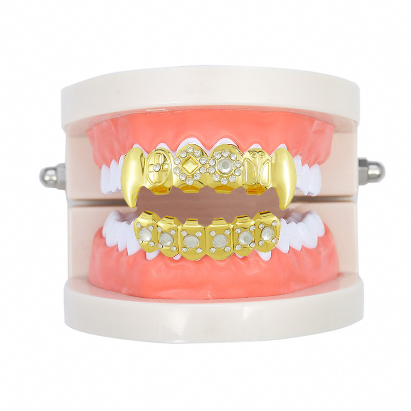Hip-hop European and American braces, hip-hop micro-inlays zircon braces, Halloween vampire, exaggerated personality hip-hop braces Item Picture