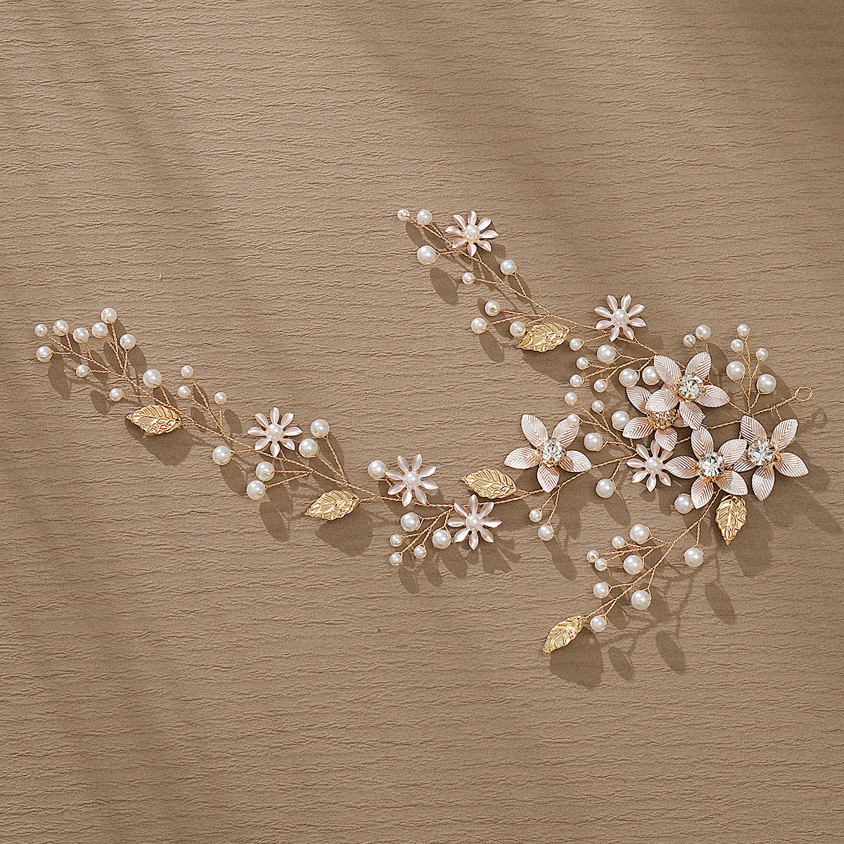 Cross-border European and American flower pearl headbands, wedding dress headwear, retro bride accessories, hair accessories, alloy leaf headbands full figure
