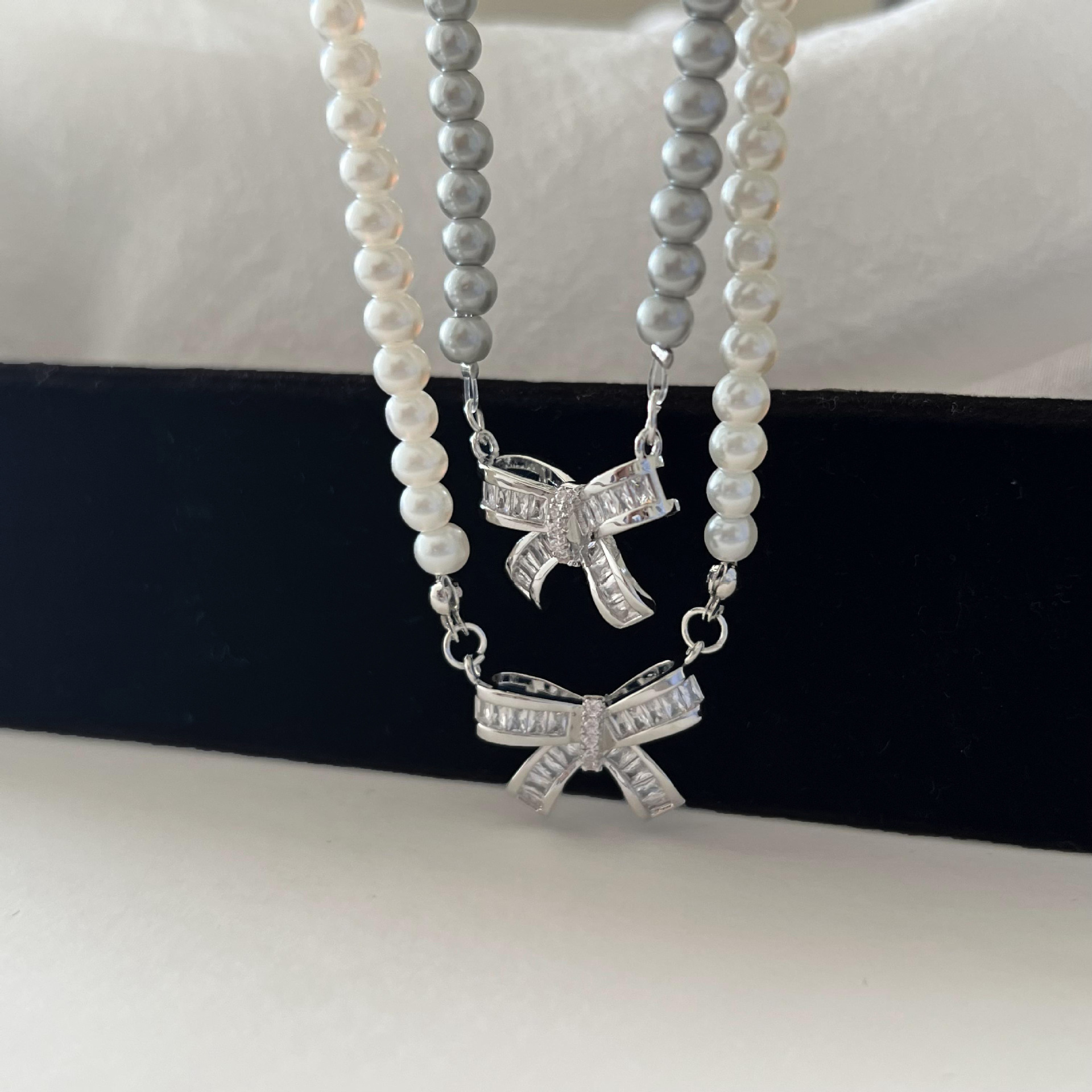Elegant and refined pearl butterfly Super fairy necklace, new trendy and niche design sense collarbone chain, fashionable neck chain details Picture