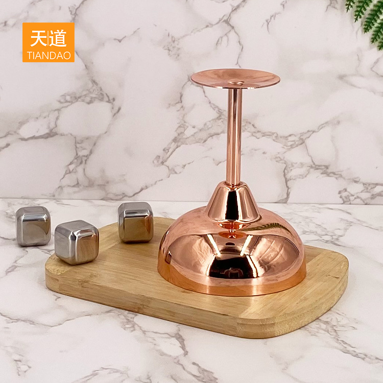 Tasting of cross-border best-selling stainless steel high-footed red wine glasses, champagne cocktail glasses, sparkling wine glasses and wine glasses Application Scenario