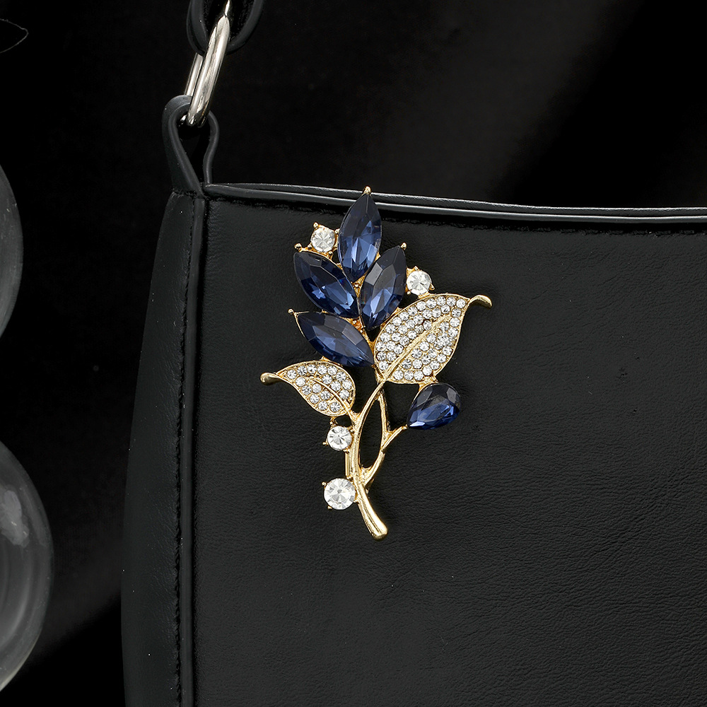 Cross-border European and American blue crystal leaf diamond-encrusted elegant brooch, light luxury and niche design sense, suit cheongsam, brooch for women details Picture