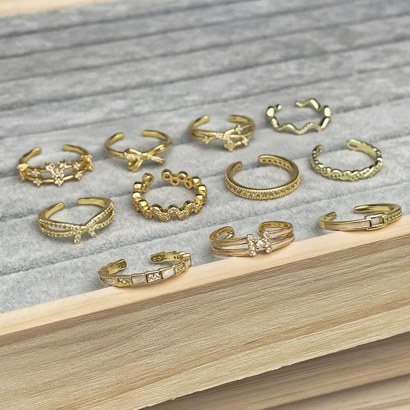 A simple, thin ring, small, French-style, line-open ring for women on Instagram, with a cold, sweet, cool and high-end look Application Scenario