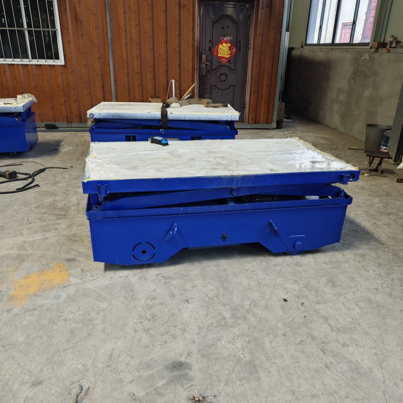 30-ton electric trackless universal mobile electric flatbed car, 10-ton and 5-ton electric flatbed car for cargo handling Specification drawing