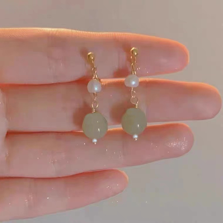 Chinese-style pearl anti-jade Hetian jade earrings, cheongsam classical jade ear studs, Hanfu earrings, ancient costume earrings Specification drawing