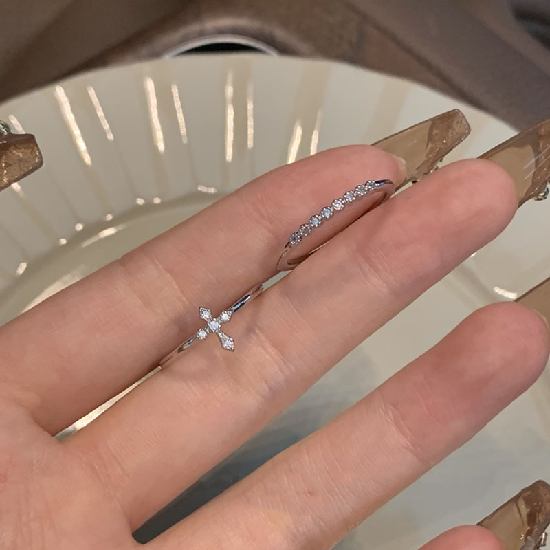 A simple yet exquisite two-piece open ring set, a niche Instagram style with a cold and unique cross-shaped micro-inlaid overlapping ring Specification drawing