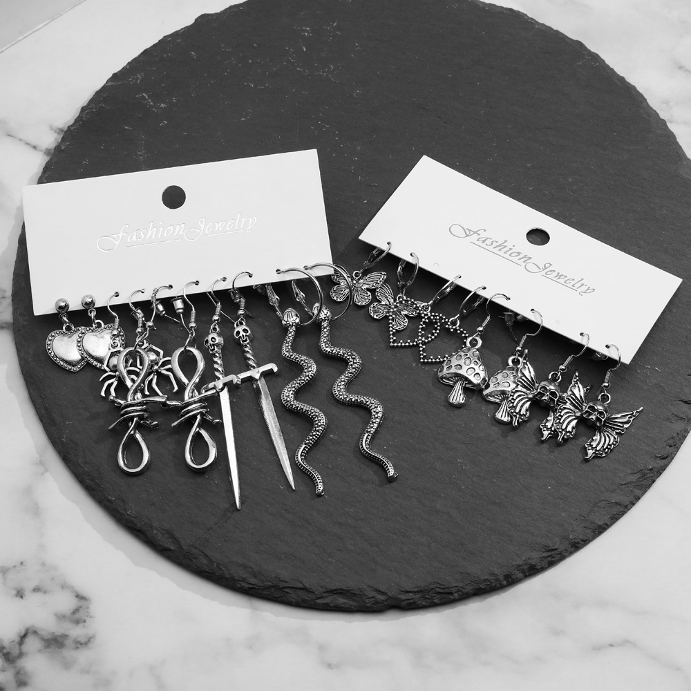 European and American Instagram heart-shaped butterfly earrings set for women, retro and creative snake-shaped sword mushroom earrings, Halloween earrings Specification drawing